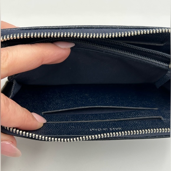 (SOLD) Chanel Medium Blue Leather Zip Wallet (2760****) - Picture 9 of 14